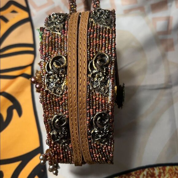 Mary Frances Intoxicating Beaded 3D Wine Bottle Heart Handbag - Picture 5 of 16